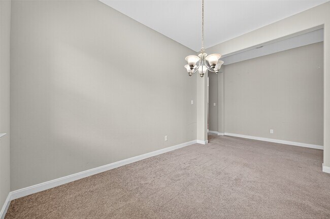 Photo - 1924 Auburn Willow Ln