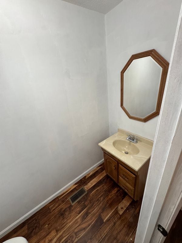 Photo - 1020 Village Cir