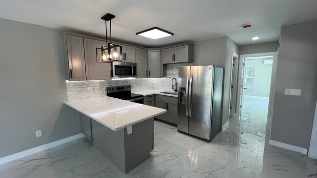 Photo - 2615 Michigan Ave Unidad 2615