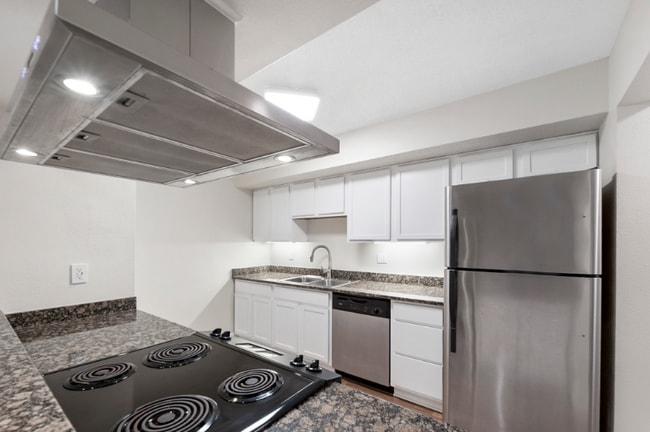 Photo - 351 Jackson Ave Unit 3c
