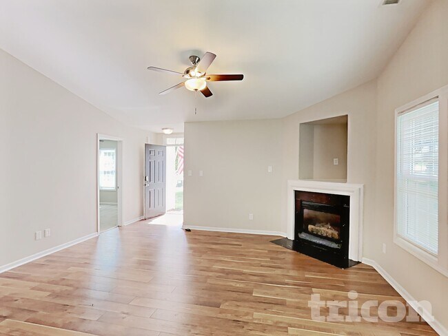 Photo - 2013 Kansas City Dr