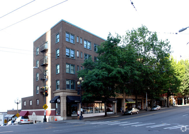 Building Photo - Fairmount Apartments