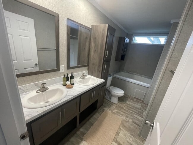 Photo - 16 Belmar St