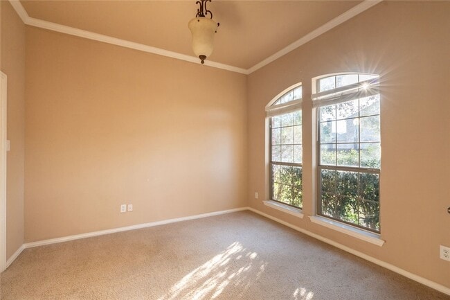 Photo - 2505 Vista Oaks Dr