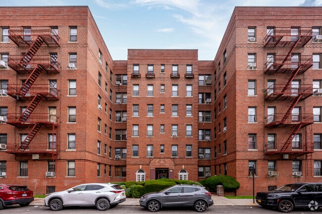 1625 E 13th St - 1625 E 13th St