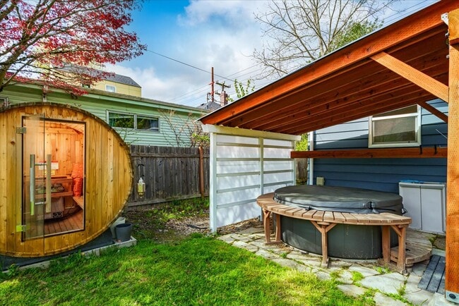 Photo - 817 S Sullivan St