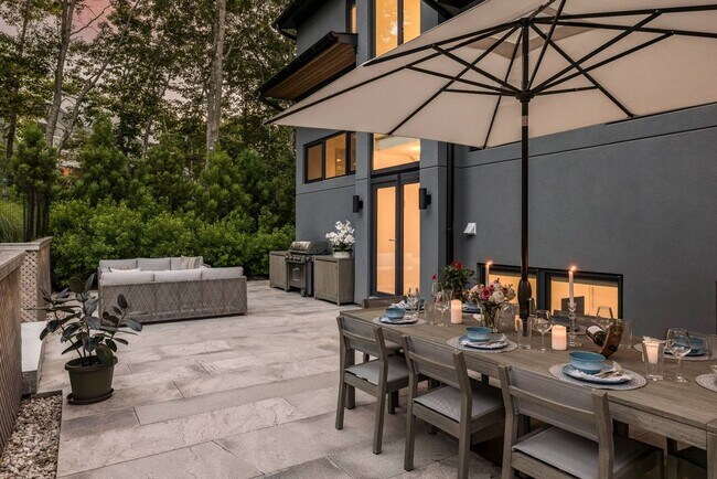 Photo - 32 Island View Dr W