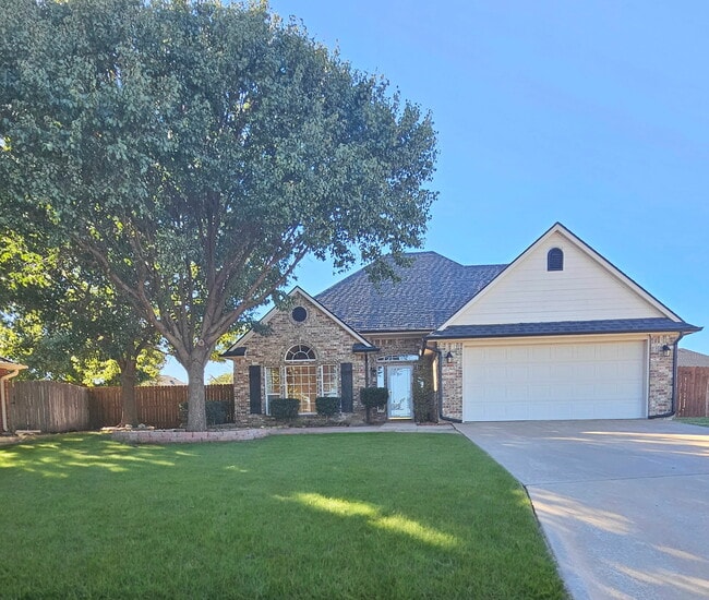 Building Photo - 3417 Wendy Cir