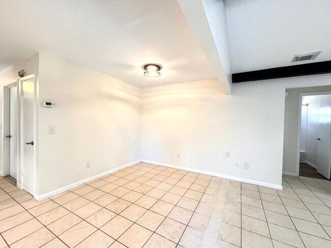 Photo - 3 Bedroom, 2 Bath Single Family Home in Al...