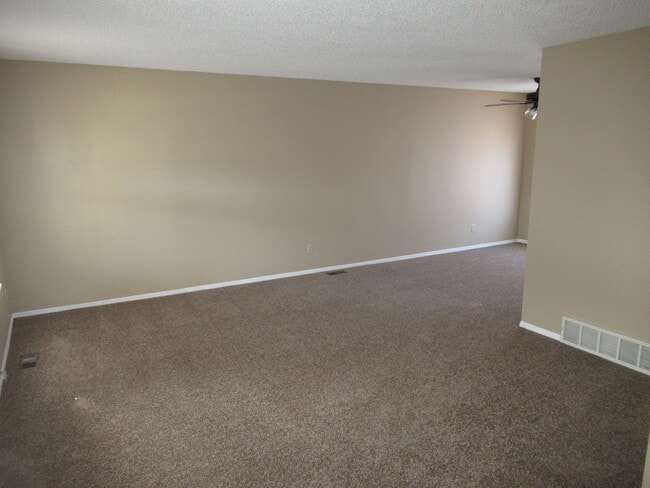 Photo - 7980 Belford Dr