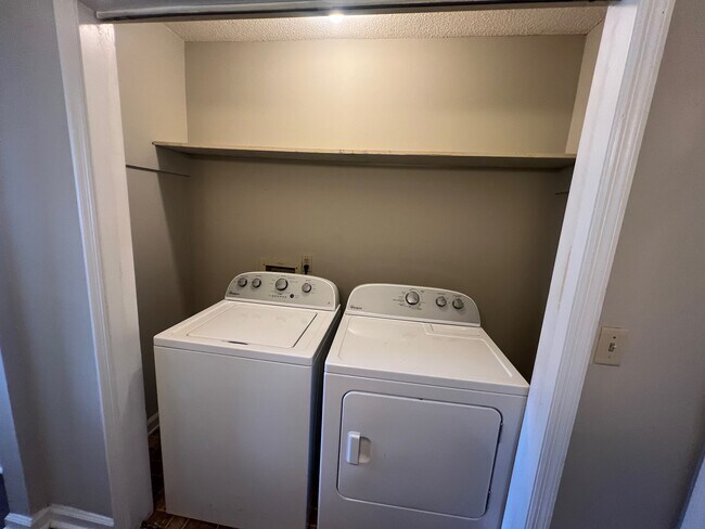 Photo - 200 Merry Wood Dr