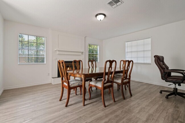 Photo - 3550 Mirror Ct