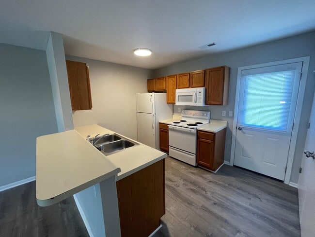 1421 Risen Star Ct