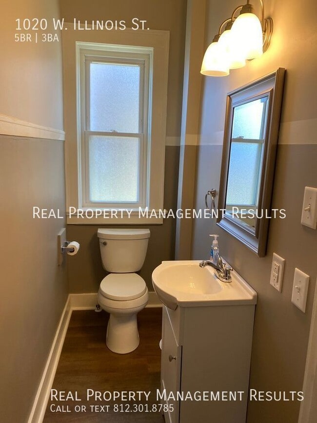 Amazing 5 Bedroom, 2 1/2 Bath Centrally Lo... Rental House Rental in