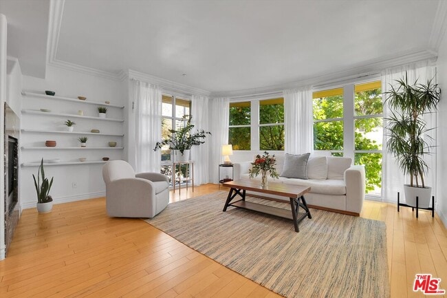 Photo - 1601 S Bentley Ave Unit 211