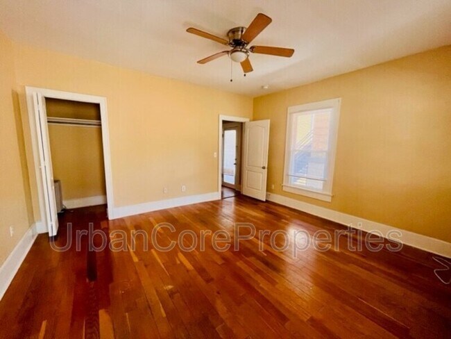 Photo - Sunkist Apartments