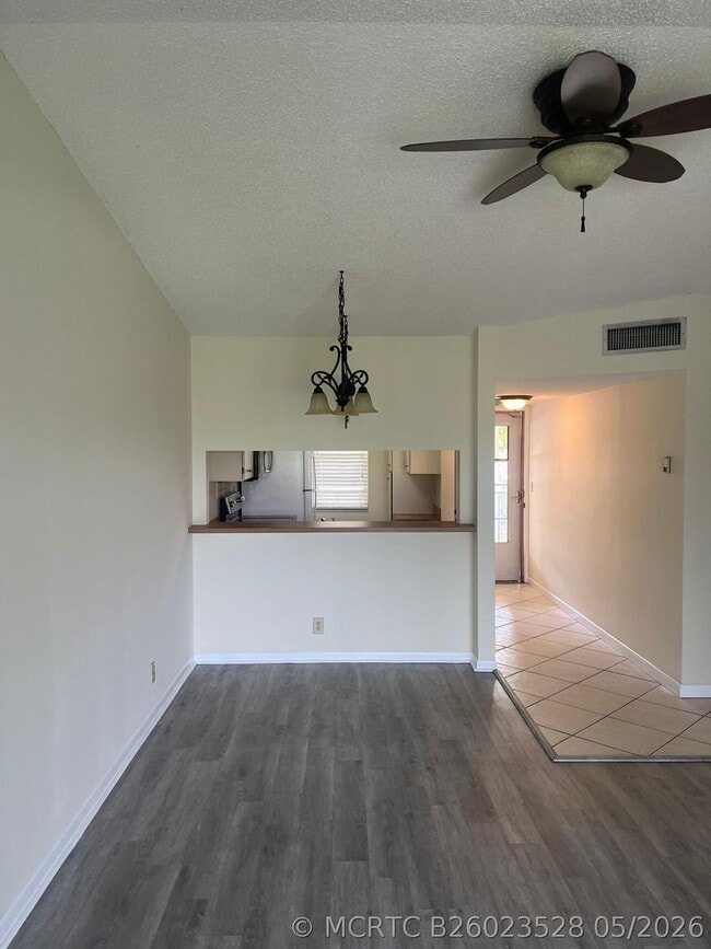Photo - 9993 Three Lakes Cir