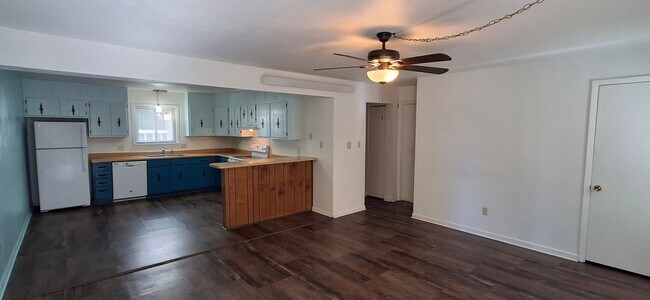 Photo - 306 N 9th St