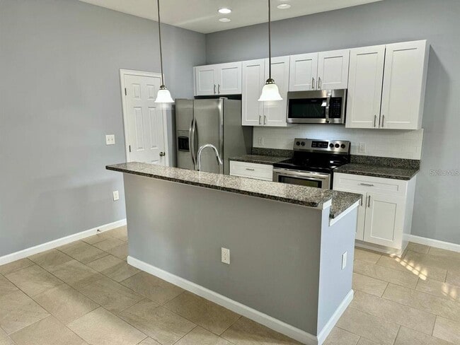 Photo - 930 Lakefront Village Dr