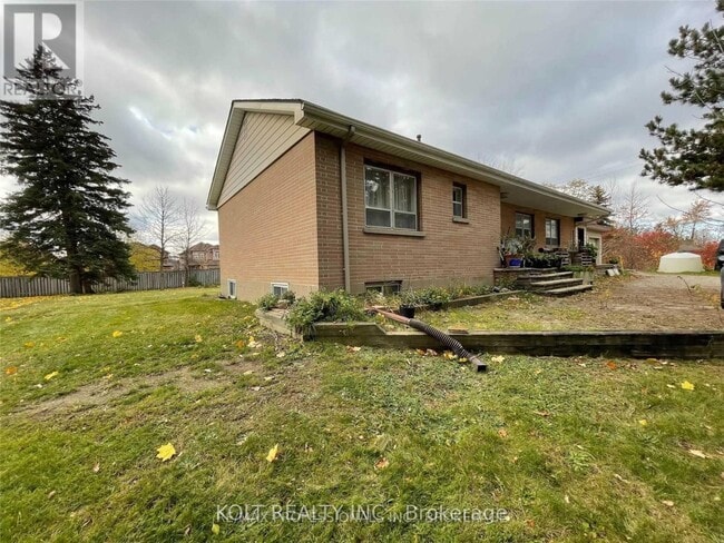 Photo - 12084 Hurontario St