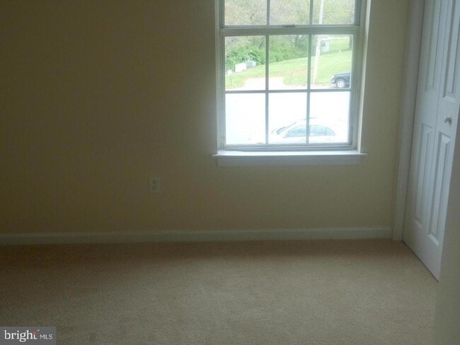 600 Highview Ct