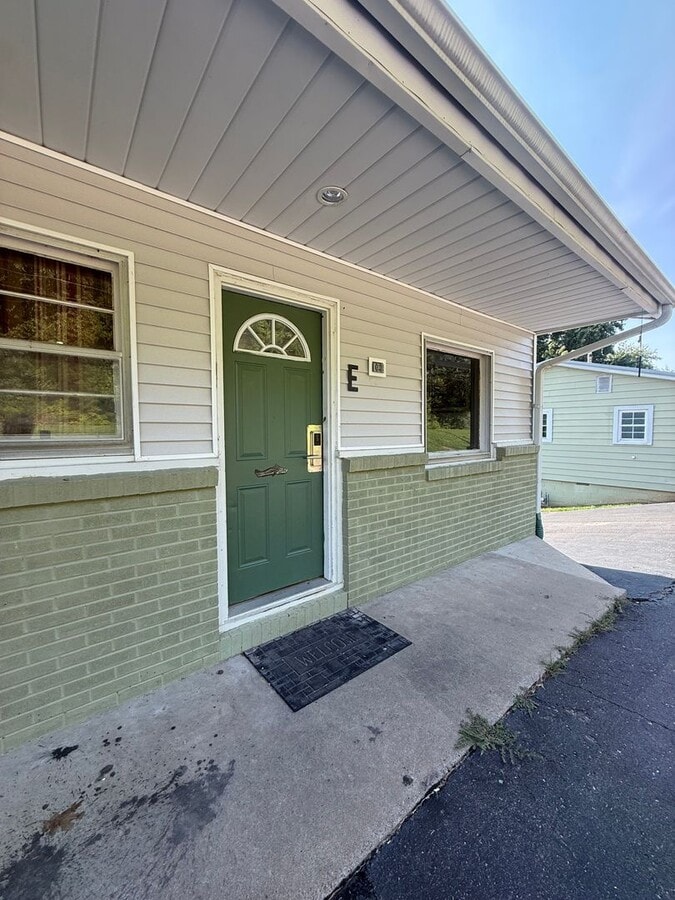Photo - 1060 Stringtown Rd Unit Hillside E