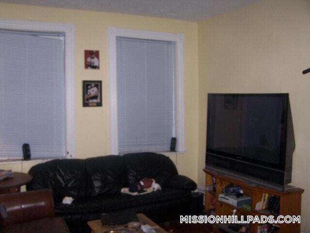 Photo - 71 S Huntington Ave Unidad 2