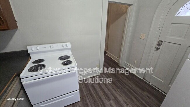 Photo - 1422 Central Ave