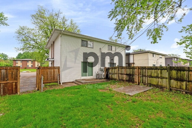 Building Photo - 3027 Rotunda Ct S Rental
