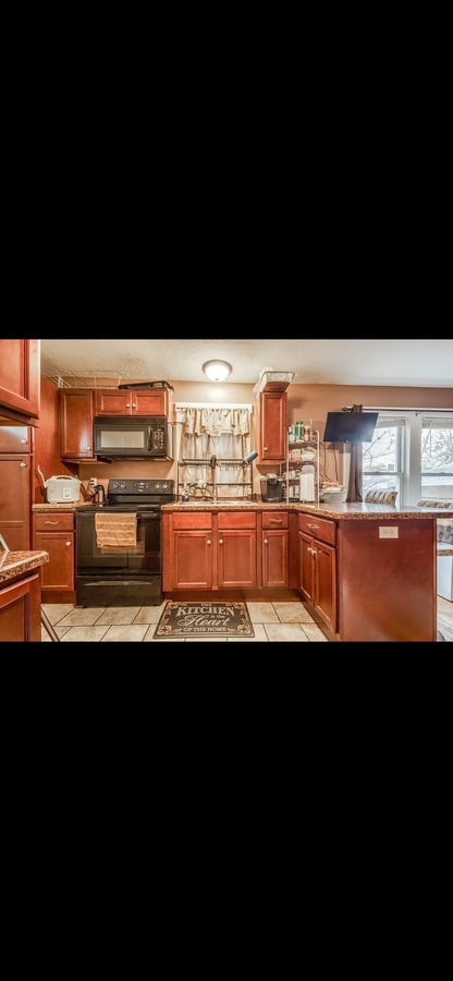 Photo - 158 Goodwin St