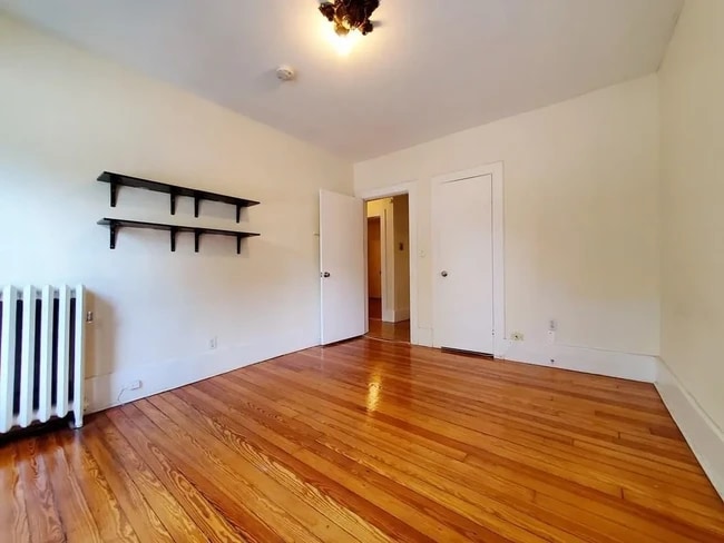 2 Oxford St Unit 2