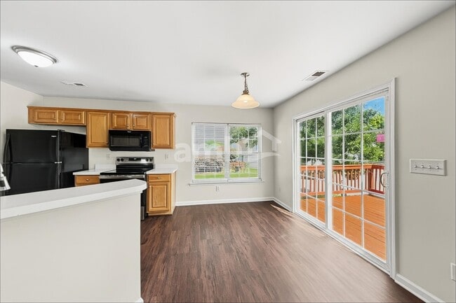 818 Marthas View Dr