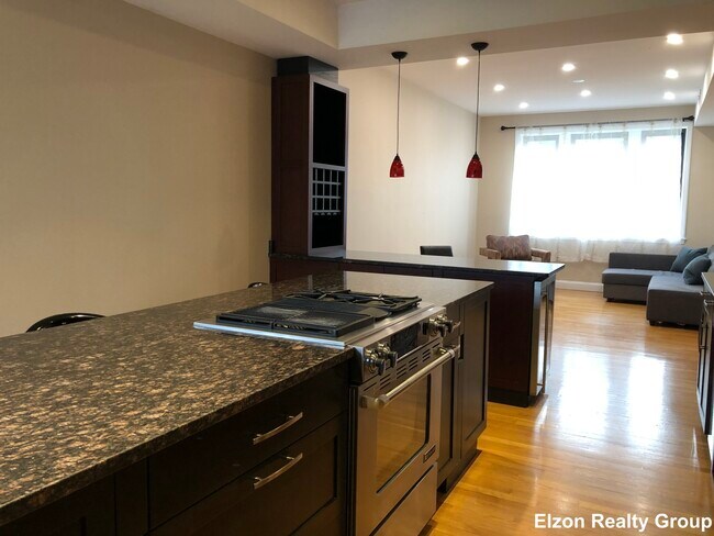 Photo - 2021 Commonwealth Ave Unit A