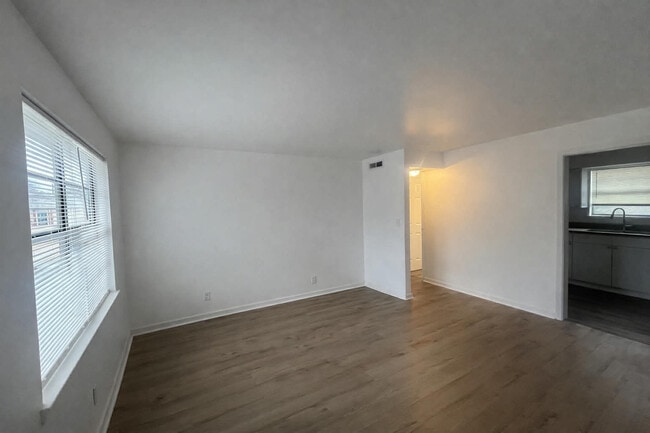 Photo - 2524 18th Pl S