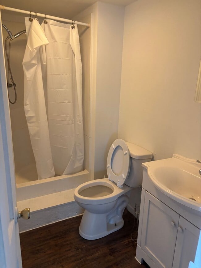 Photo - 121 W South C St Unit B