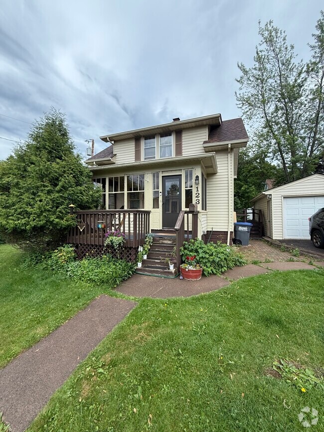 Building Photo - 123 N 42nd Ave E Rental