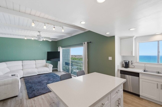 3105 Ocean Dr
