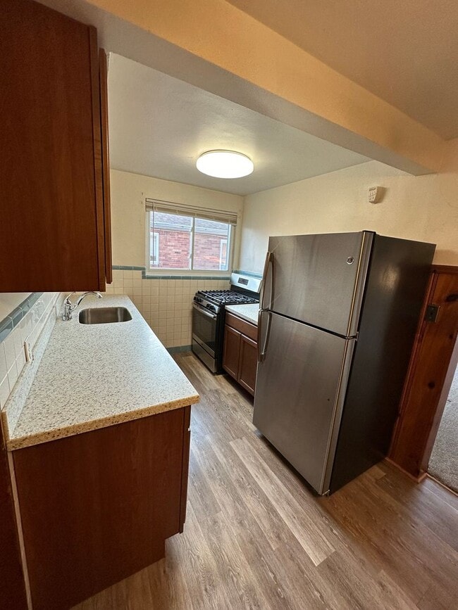 Photo - 4329 Oakwood Ave Unit 5