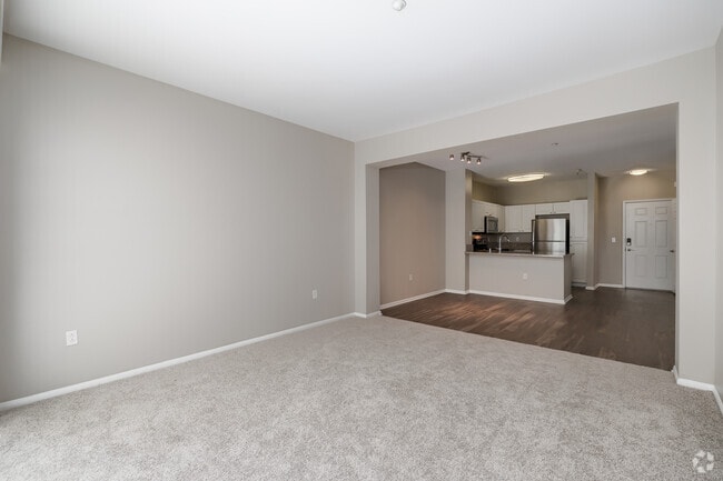 2BR, 2BA - 1,088SF - Living Room