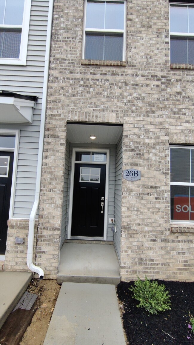 Photo - 26 E Front St