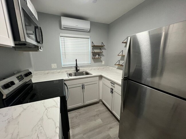 Photo - 351 Ave N NE Unit 3