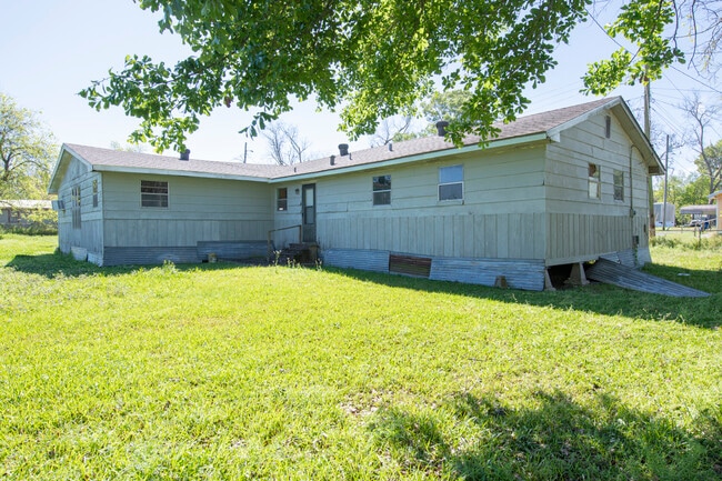 Photo - 407 Nugier Ave