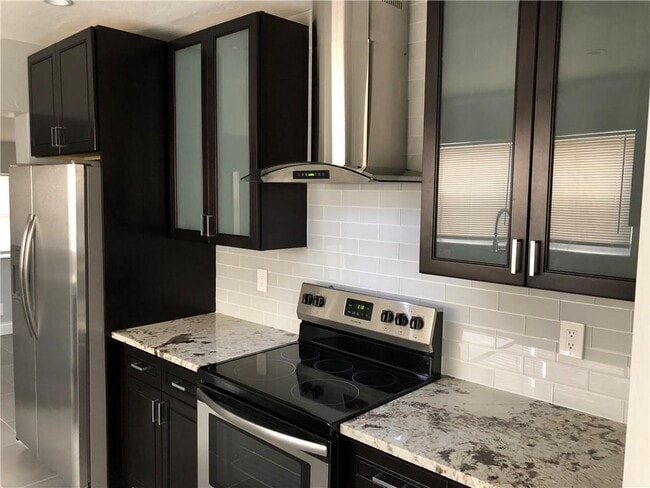 Building Photo - $2,690