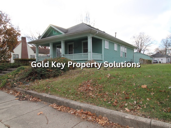 Photo - Huge 2 BR 1 BA with Garage and Covered Porch (NO SECTION 8)