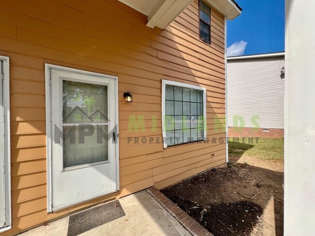 Photo - 1603 Westchester Dr