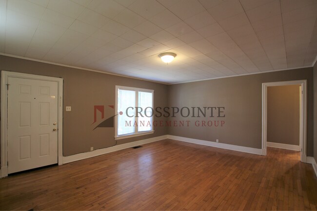 Photo - 2 bedroom 1 bath Triplex in central Tyler! Unit B