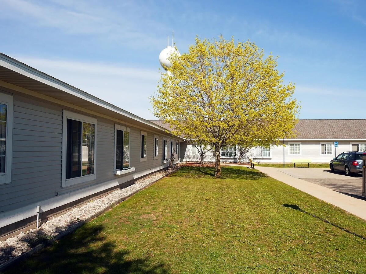 Photo - 6776 State St