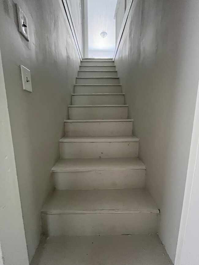 Photo - 319 W Cooper St