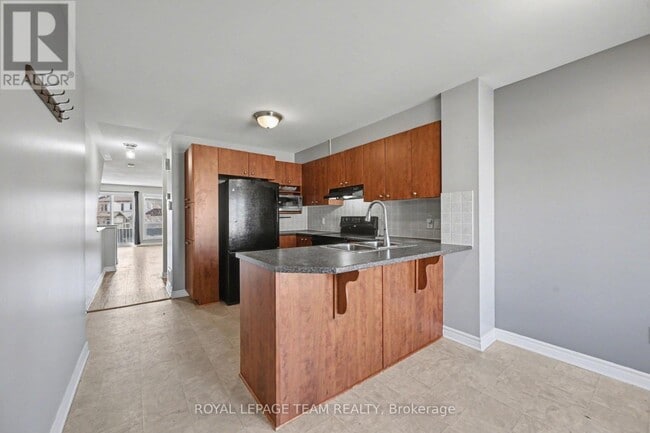 Photo - 554 Chapman Mills Dr Unit A