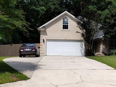 Photo - 496 Harbour Ln